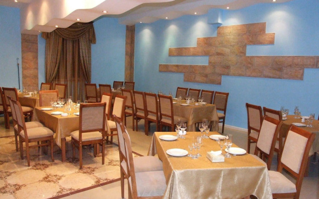 Vayk Hotel and Tourism Center