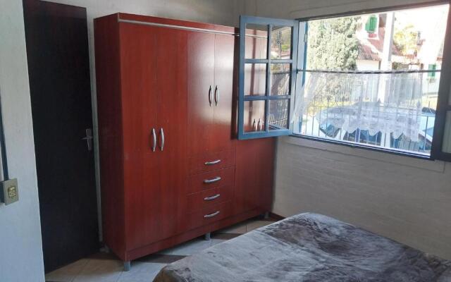 Passa Quatro- CASA INTEIRA RUSTICA para até 9 pessoas