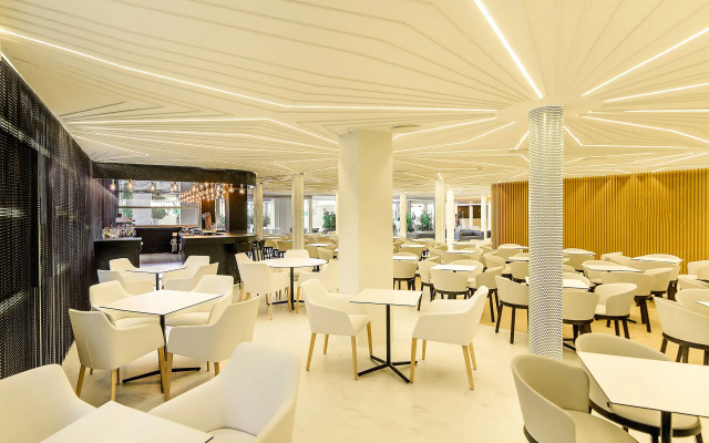 Hotel Carlos l