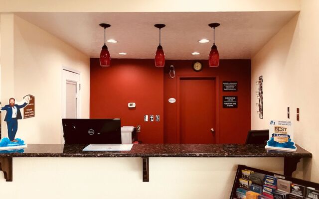 Super 8 by Wyndham Ontario