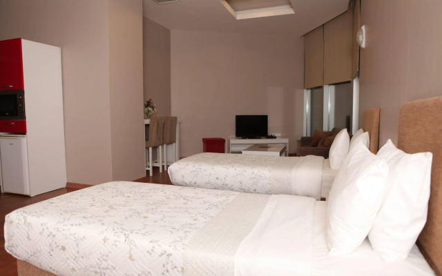 Expoist Hotel