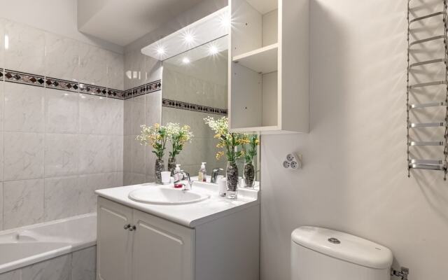 Elegant Holiday Home in Nice with Balcony