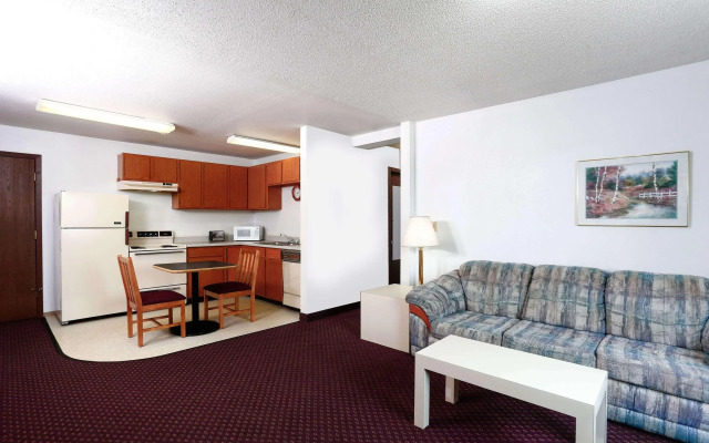 Travelodge by Wyndham Deer Lodge Montana