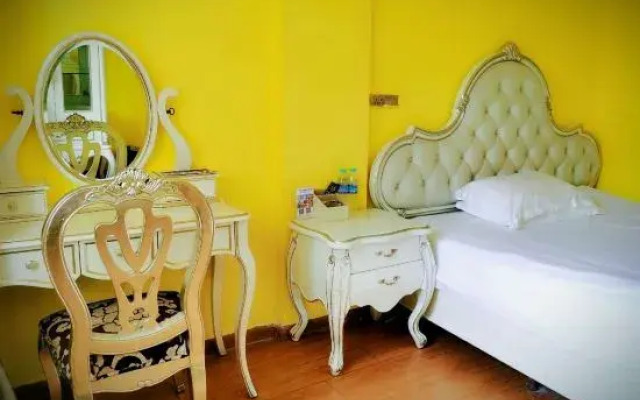 Wencheng Celebrity Business Hotel