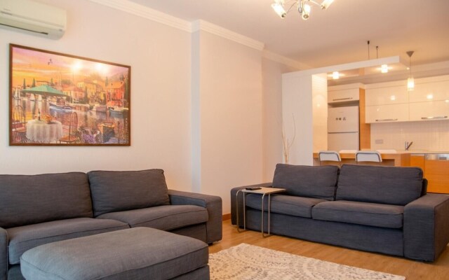 Pleasant Flat Close to Various Malls in Cigli