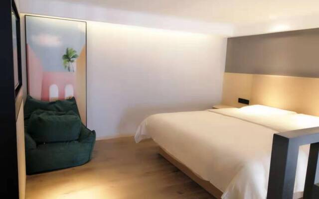 At Mlily Hotel