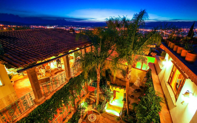 Mansion San Miguel