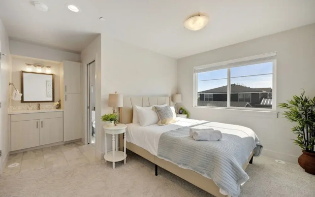 938 Jerome St Unit 1