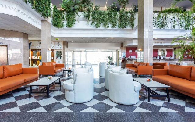 Louis Phaethon Beach Club