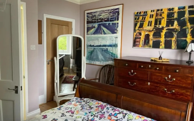 Beautifully Lit Airy 1-bed Apartment in Liverpool