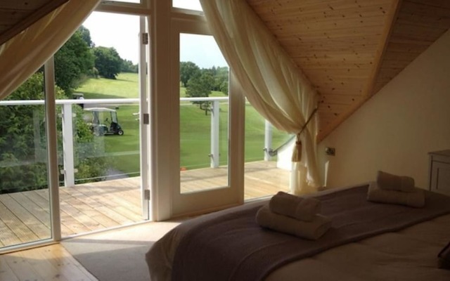 The Loft, Trefloyne Manor