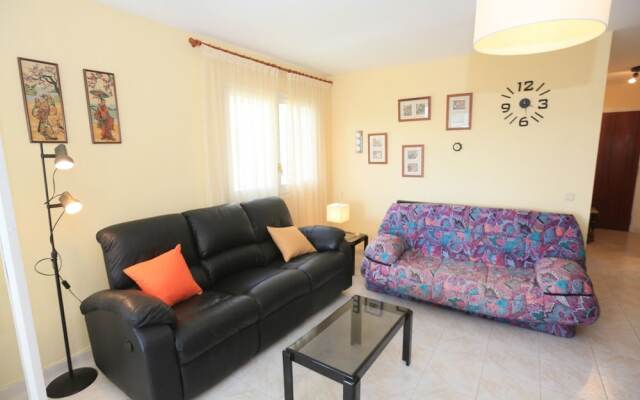 Apartamento Luminoso Para 6 Personas en Cambrils
