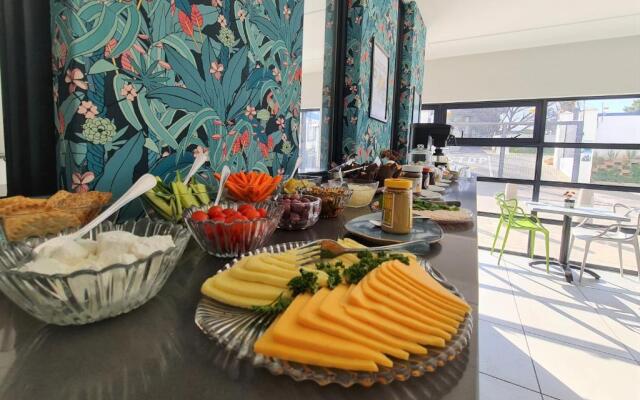 MINT Express Melrose View