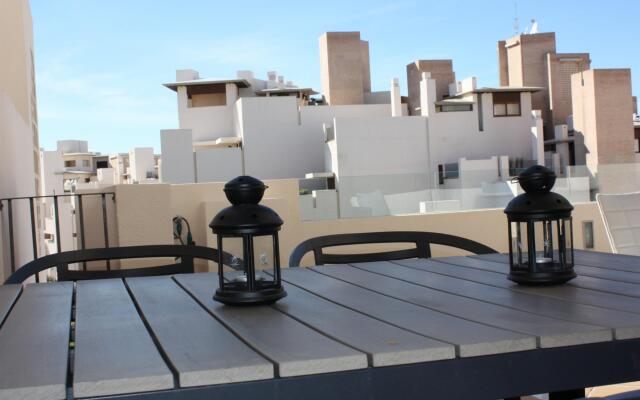 116 - Penthouse with Private Pool near beach