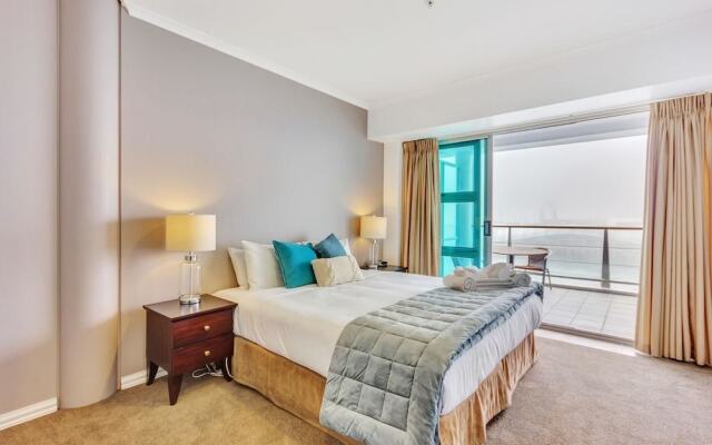 QV Stunning Waterfront Apartment - 378