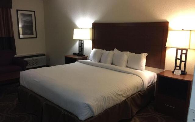 Ashmore Inn and Suites Lubbock