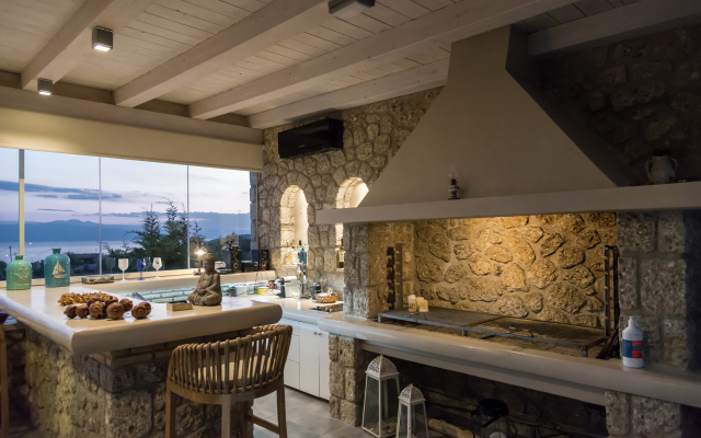 Porto Cheli Studio - Poolside Lux Getaway