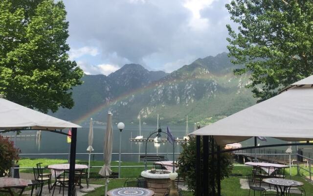 Hotel al Lago