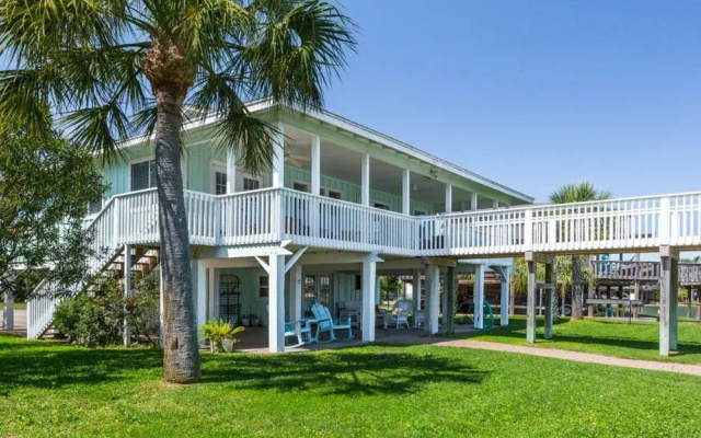 Canal House on Jamaica Bay by RedAwning