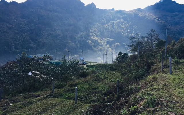 Scenic Views Farmstay & Hostel
