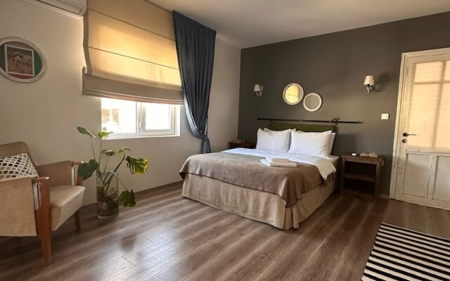 Beige Rooms