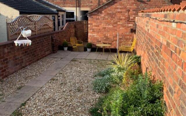 Residential 2 bed house near Lincoln city centre