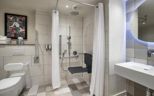 Hampton by Hilton London Ealing