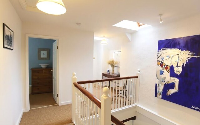 141 the Hill, Burford, Burford