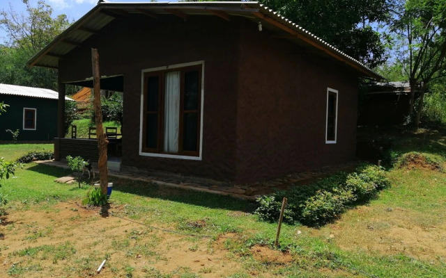Silent Bungalow River Side