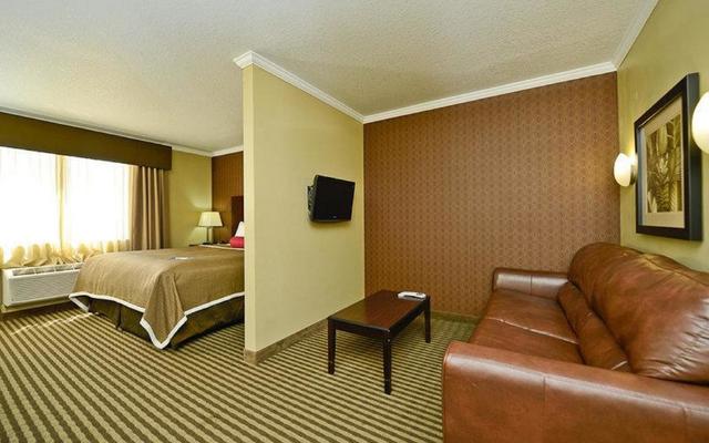 Best Western Plus Olathe Hotel