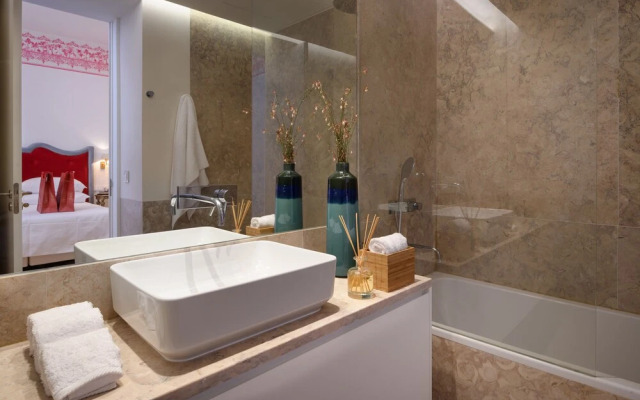 Aurea Once Upon a House