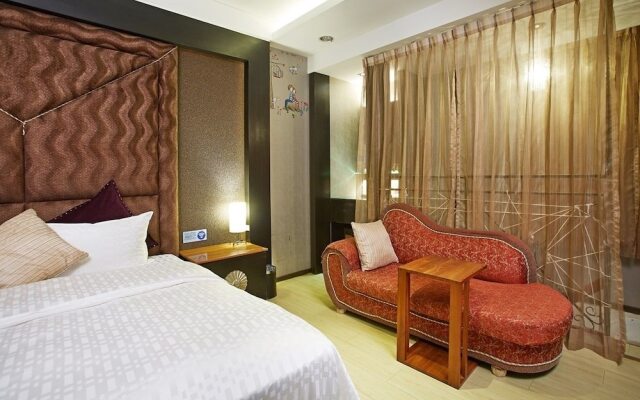 Prague Spring Boutique Motel