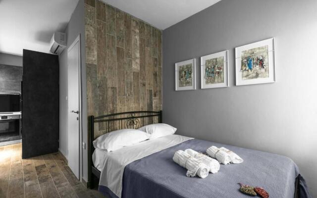 "LouLenny's aRt" BoutiQue HoMes in HalkiDiki, vol 2