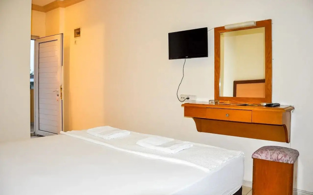 Caner Hotel