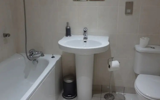 Stunning 2-bed Apartment Located in Gateshead