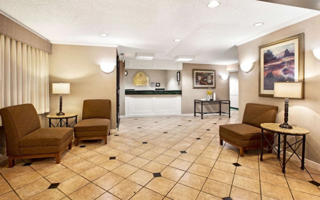 La Quinta Inn Detroit Canton 1022
