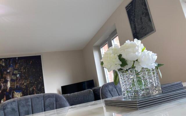 Roomotel - Sir Robert Peel Court