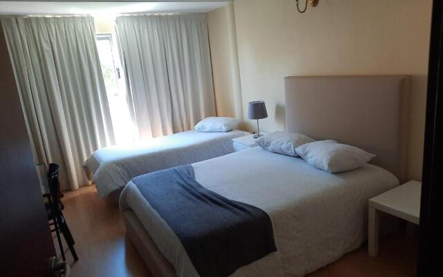 Metro Vilar Suites & Villas
