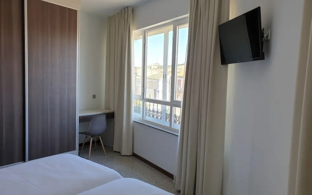 Mesón-Hostal La Cabaña