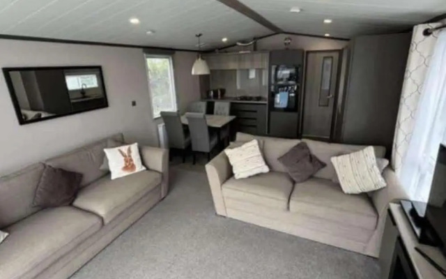 Welcome to Tinks and David Static Caravan