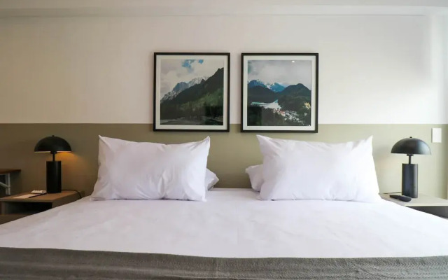 w Fabulous 2BR w Balcony in Miraflores