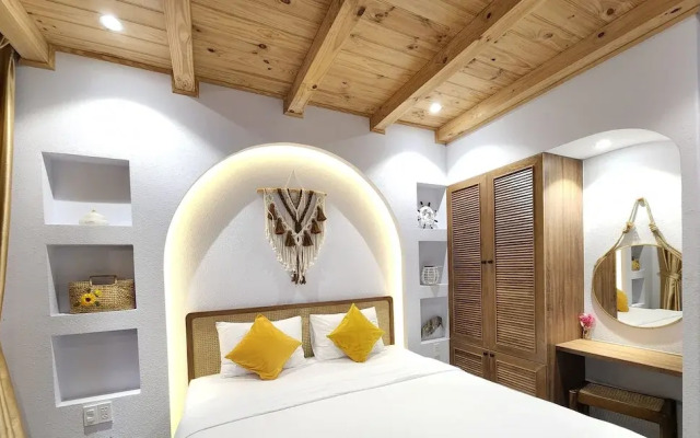 Riverside Mini Hotel Grand World