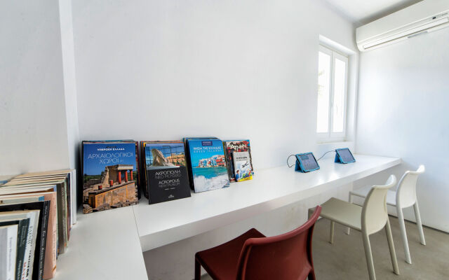 Relux Ios Hotel