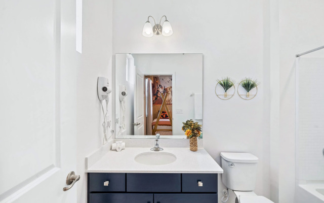 Upstay - 31-guest Home w Pool-hot Tub-cinema-games