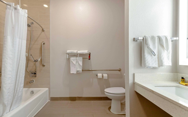 Best Western Plus Pleasanton Hotel