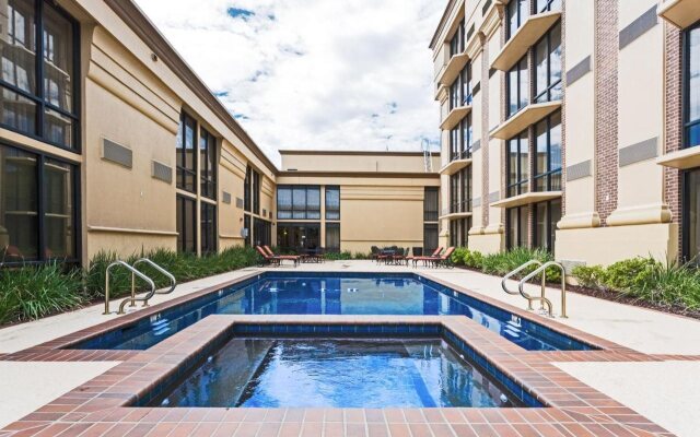 Clarion Hotel New Orleans - Airport & Conference C
