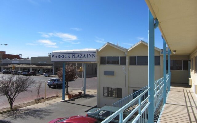 Warrick Plaza Inn