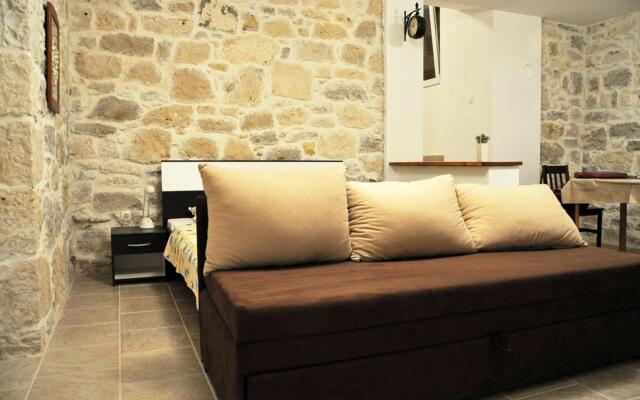 Oasis - SA1(2+2) in Veli Rat