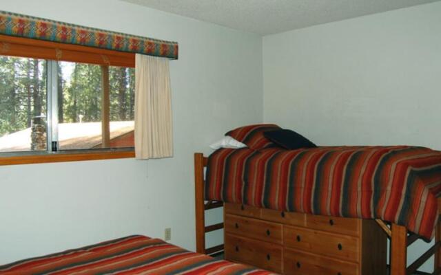 RedAwning Cabin #10B Eagles Nest