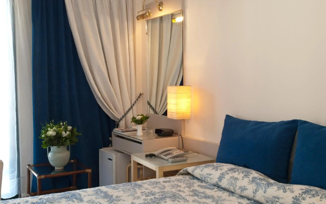 The Park Hotel Piraeus